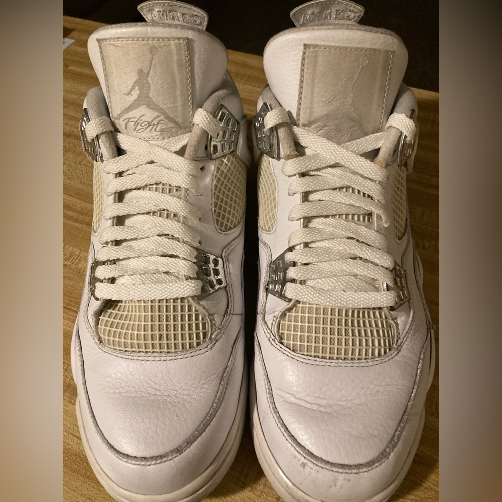 Jordan retro 4 “Pure Money”